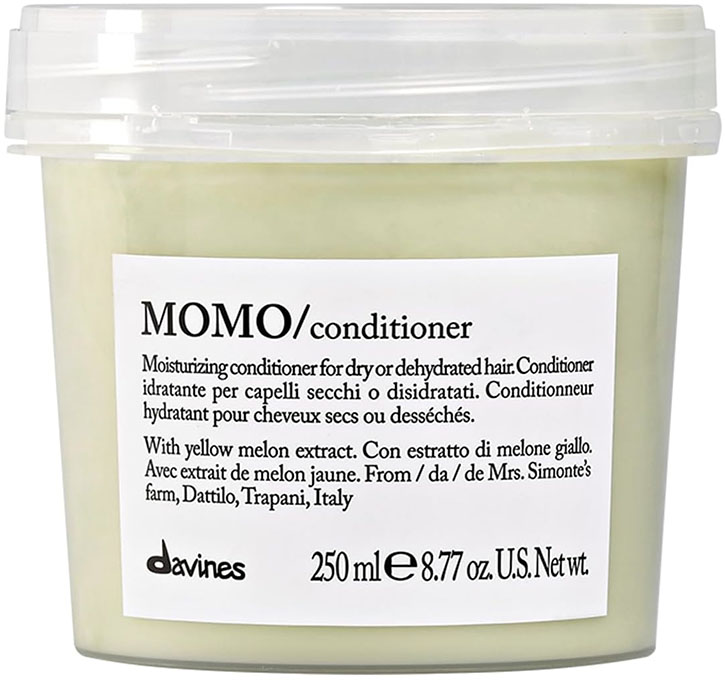 

Momo Moisturizing Conditioner for Dry and Dehydrated Hair 250mL